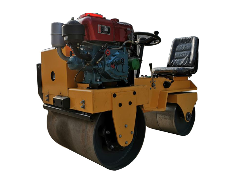 小座驾压路机